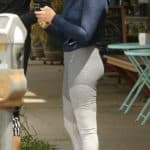 chloe moretz yoga pants 11