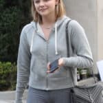 chloe moretz yoga pants 18