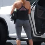 halle berry yoga pants 13