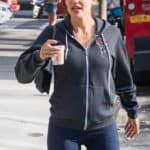 jennifer garner yoga pants 8