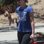 jennifer lawrence yoga pants