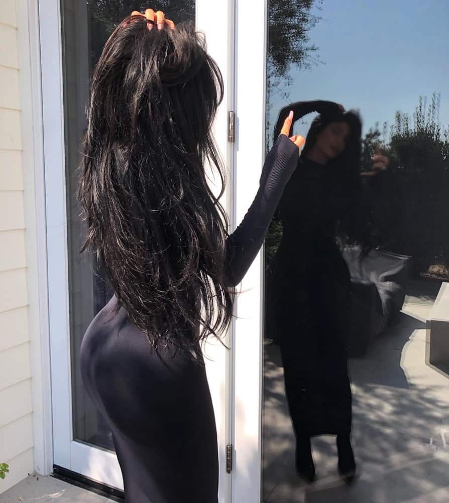 Kylie Jenner Nude Leggings Show Off Her Butt & Boobs — Must-See Pics!