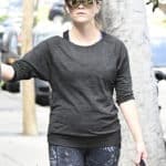 reese witherspoon yoga pants 11