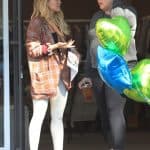 hilary duff yoga pants