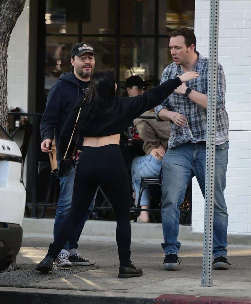 tight black leggings ariel winter street conversation